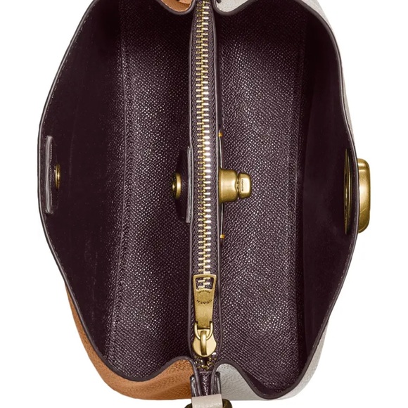 Coach Willow Bucket Bag - Picture 5 of 9